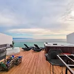 Icon Vallarta- Ph Rooftop With Jacuzzi!