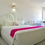 Paloma Del Mar (Adults Only)