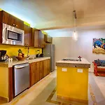 Vista Corona Luxury Condominiums