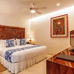 Residences By Grand Miramar