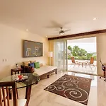 Residences By Grand Miramar