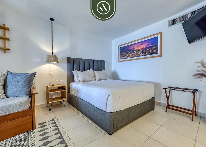 Oceanview 1 Bedroom Condo 3 Min Away To The Beach