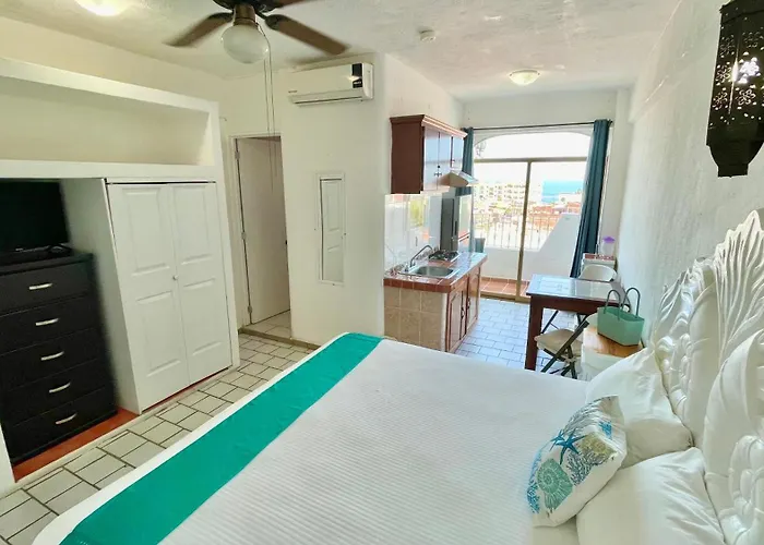 Paloma Del Mar (Adults Only)