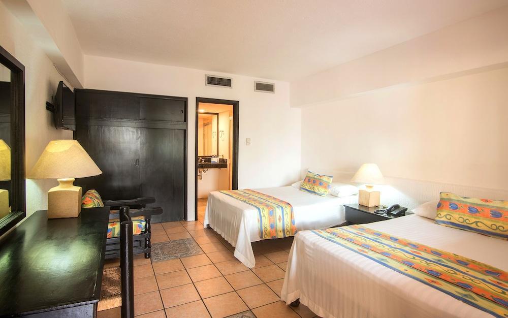 Hotel Delfin 3*