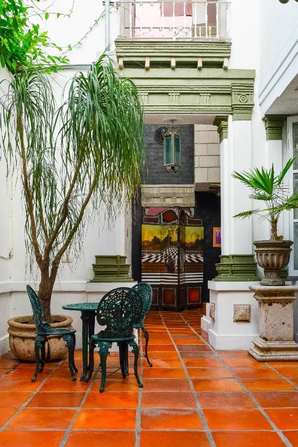 Garlands Del Rio Riverside Boutique Bed and breakfast