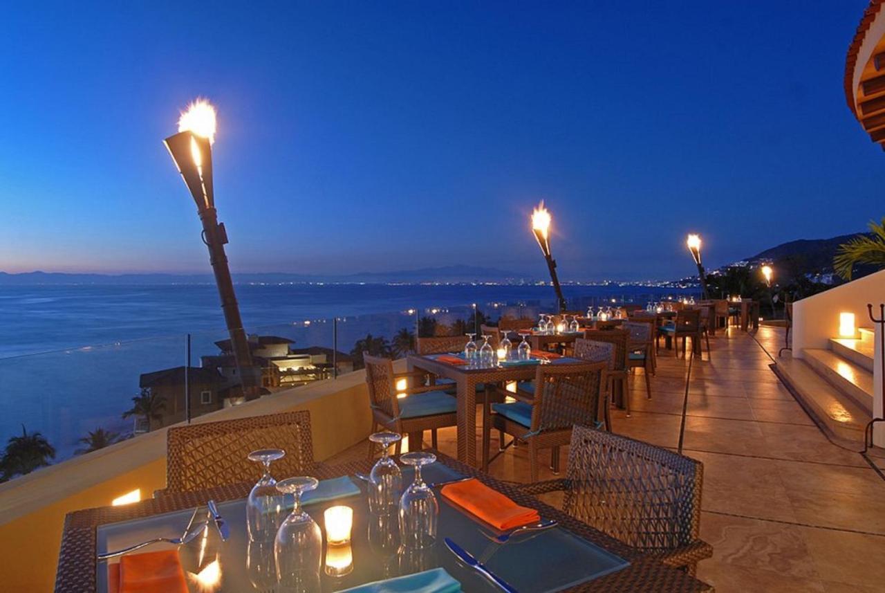 At Garza Blanca Preserve & 5*
