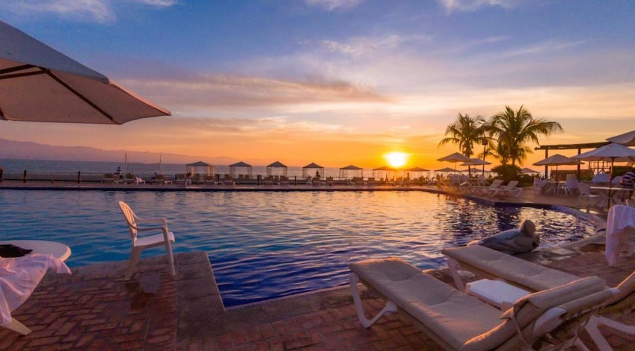 Velas Vallarta Apartahotel 2*
