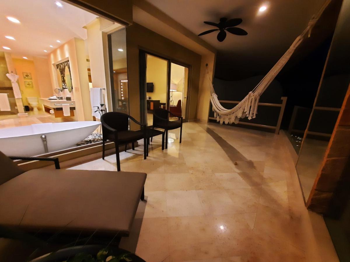 At Garza Blanca Preserve & Hotel
