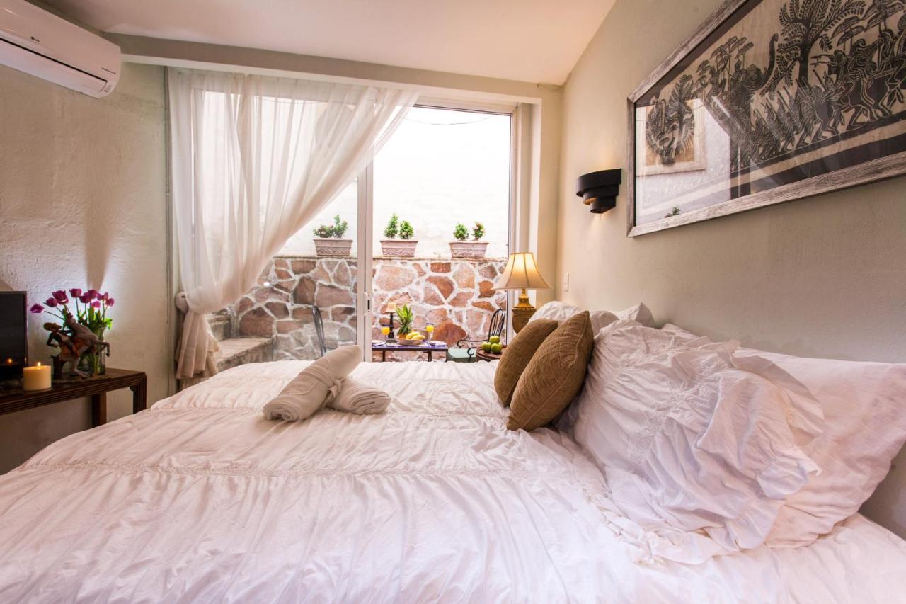 Garlands Del Rio Riverside Boutique Bed and breakfast