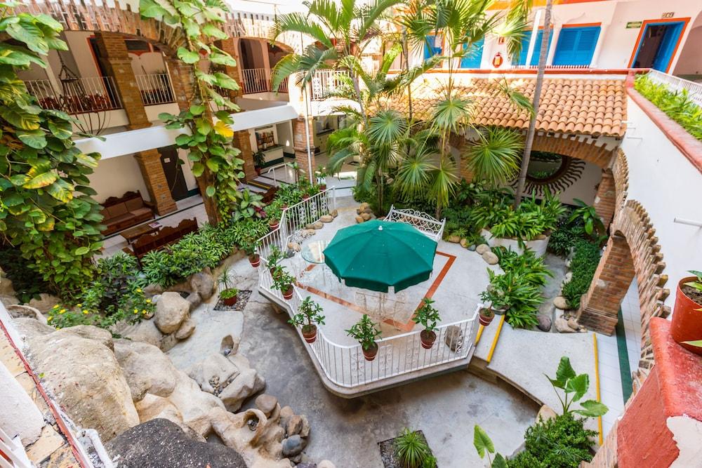 Encino Malecón Centro Hotel