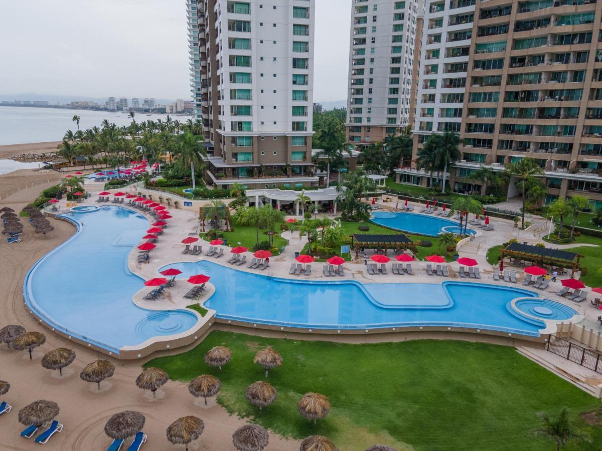 Ocean Front Sleeps 4 Adults-grand Venetian T3000-1606