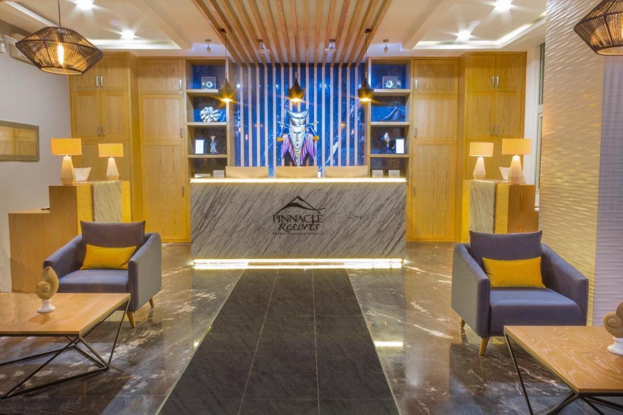 Pinnacle 179 - Adults Only Apartahotel 4*