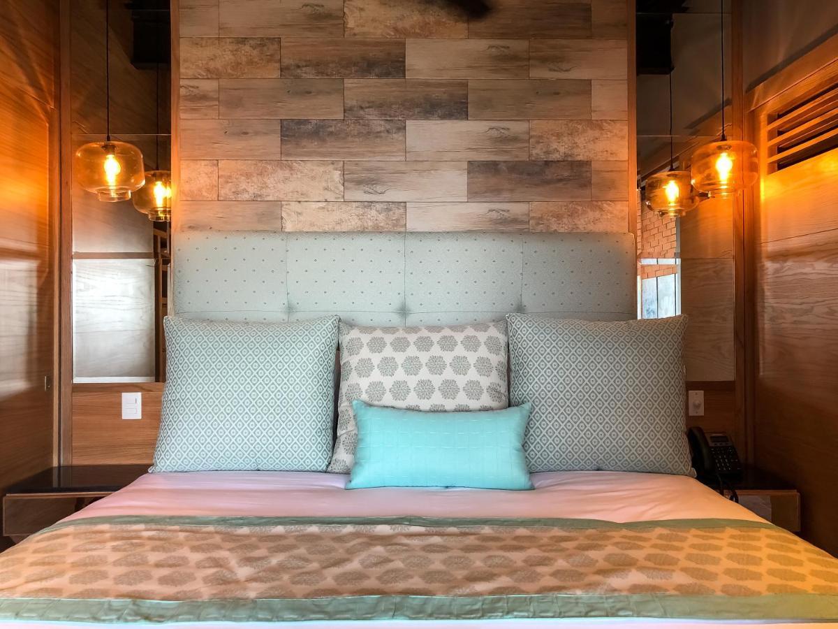 Apartahotel Pinnacle 179 - Adults Only 4*