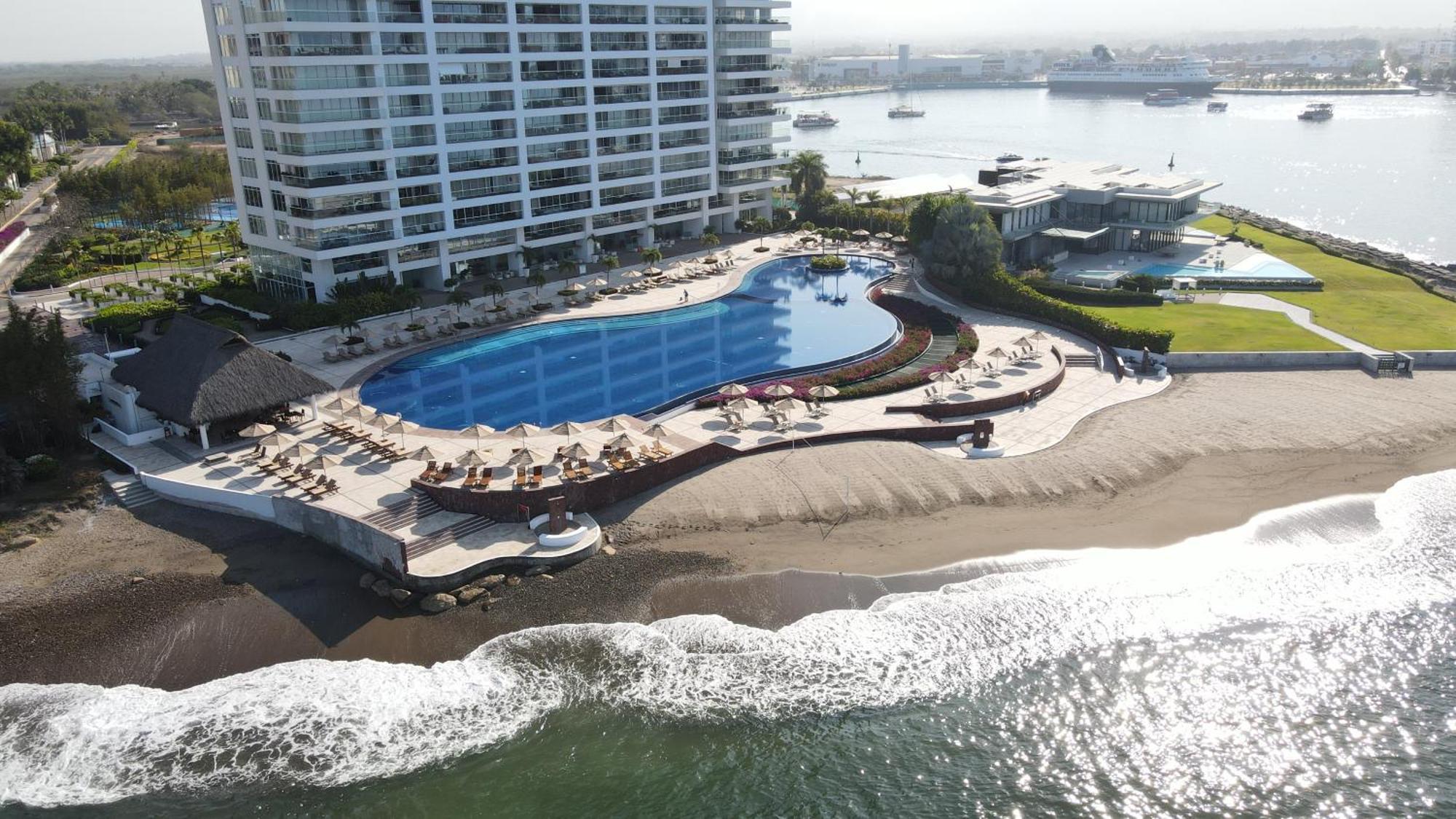 Capitalia - Tres Mares Residences & Marina Apartahotel