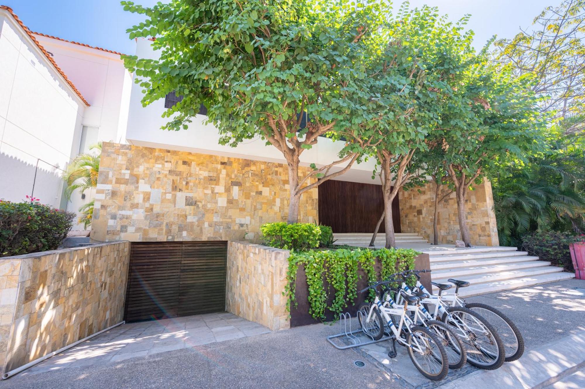 Apartahotel Capitalia - Tres Mares Residences & Marina *