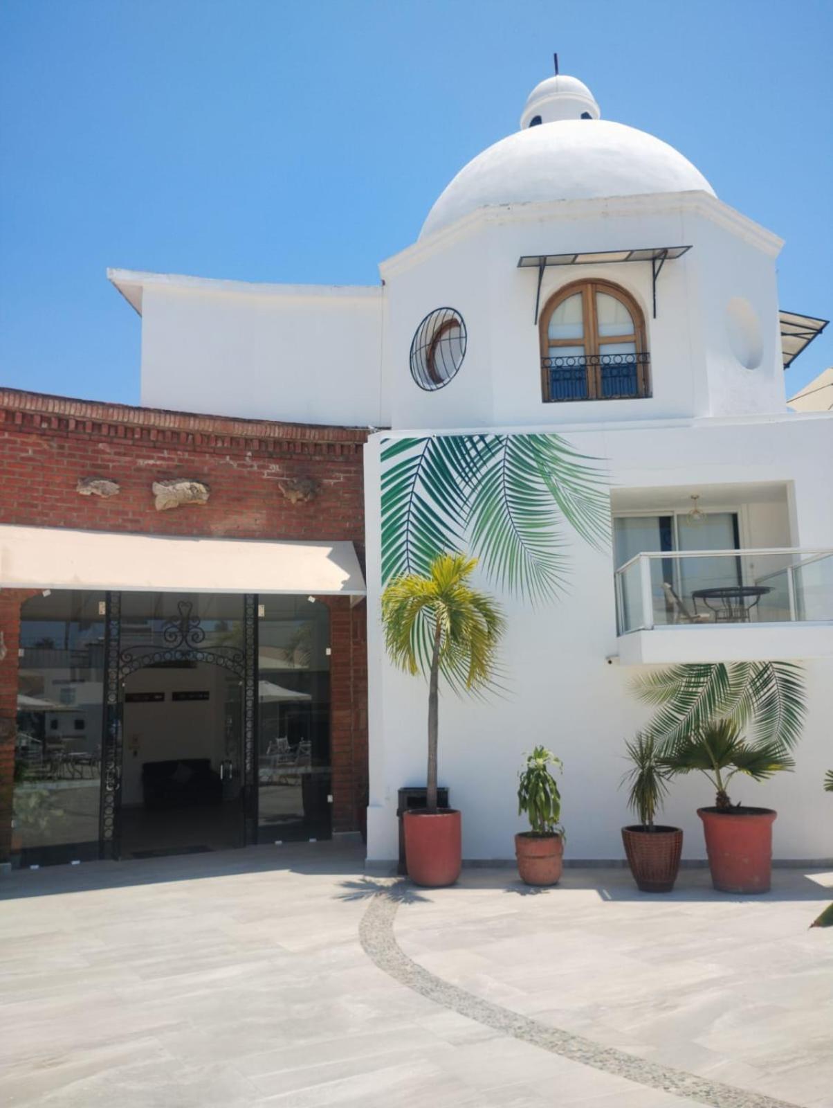 Loft Malecón Vallarta Hotel 2*