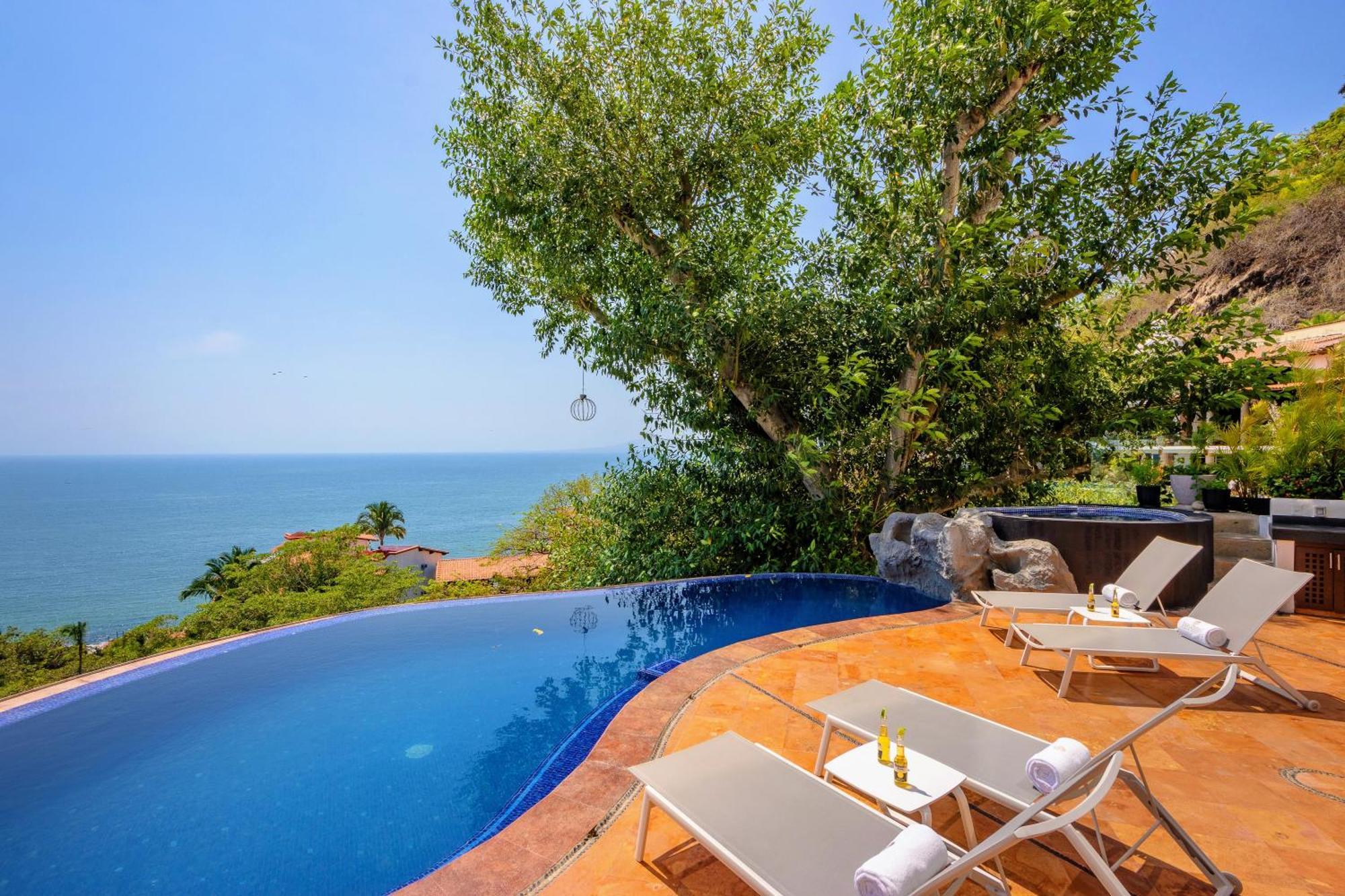 Divina Luxury 5*