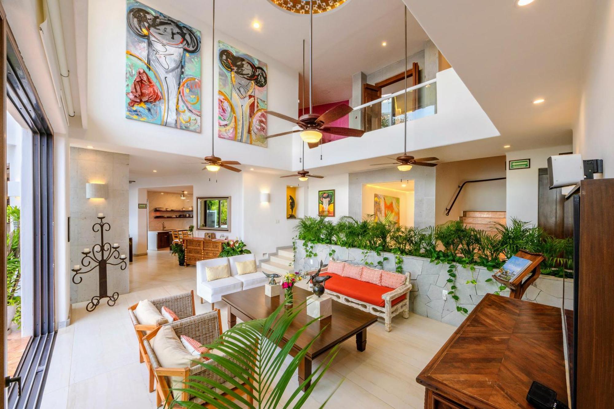 Divina Luxury