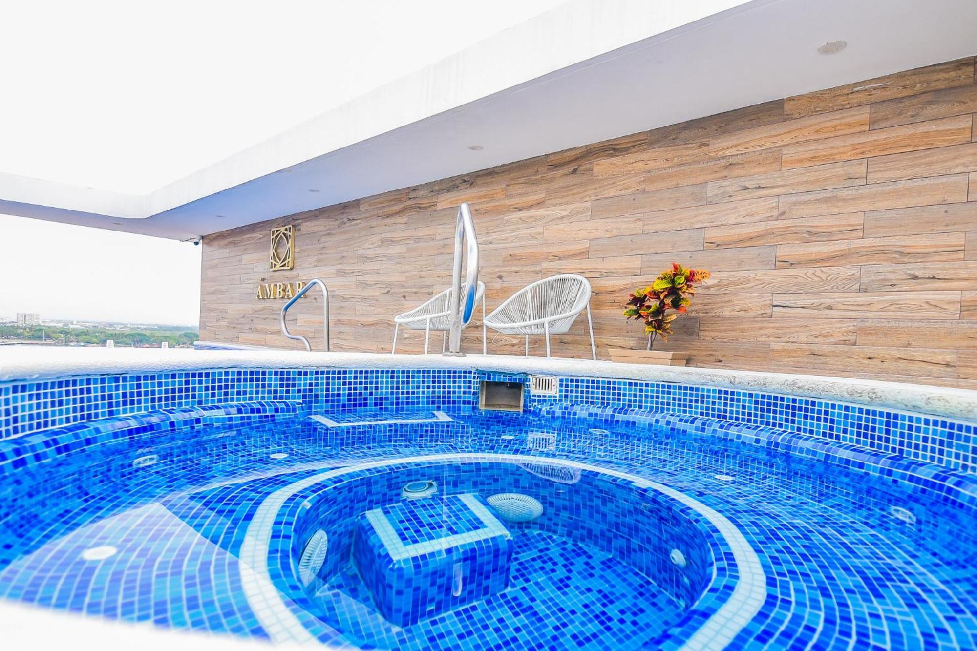 Сasa de vacaciones New Roof Pool Hot Tub Lounge Playa De Oro View