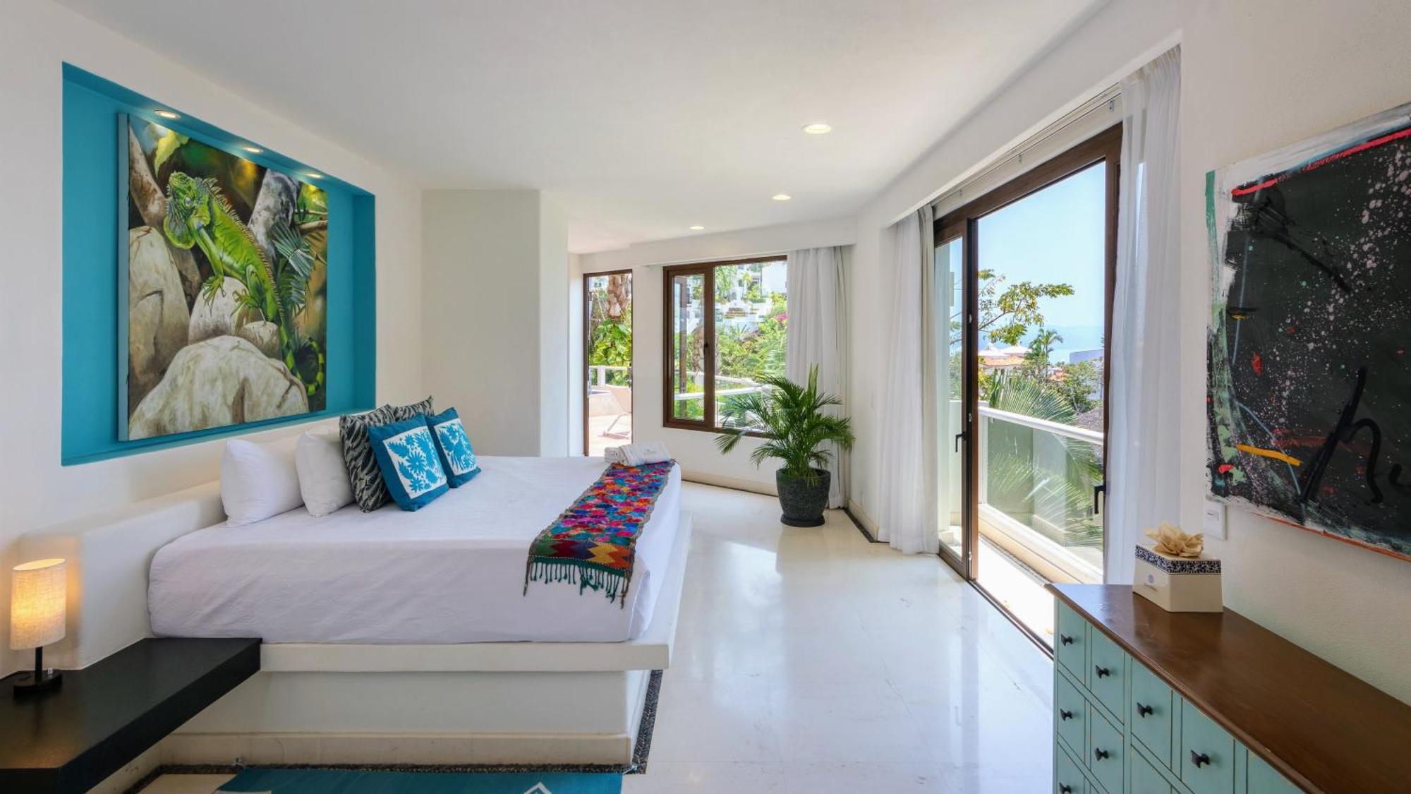 Divina Luxury
