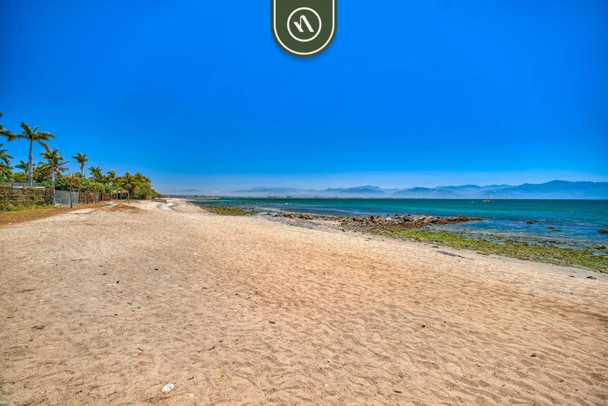 Oceanfront 2 Bedroom With Beachclub - Pools - Ocean Apartment *