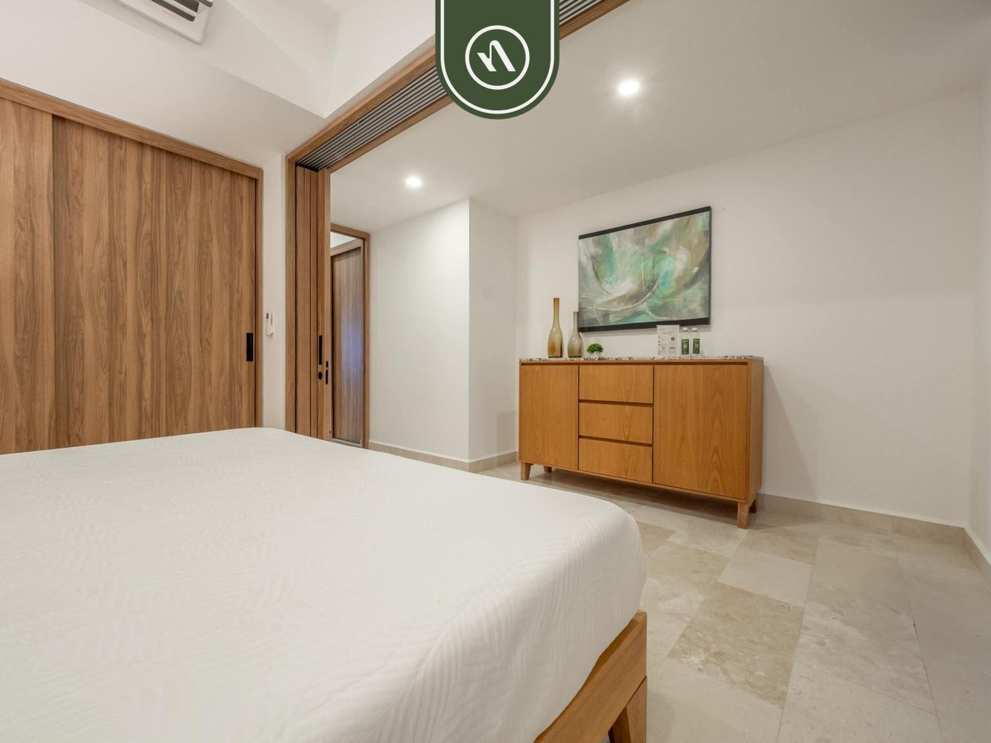 Amazing With Ocean View - King Bed *