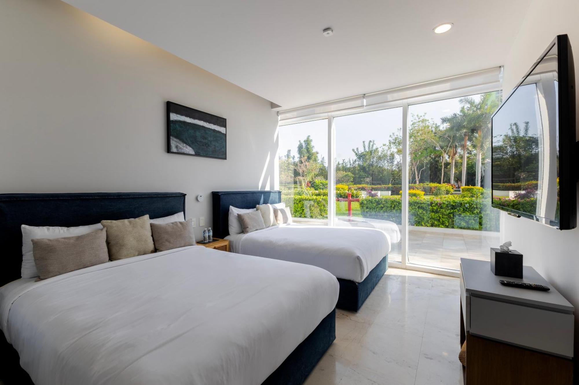 Aparthotel Capitalia Tres Mares Residences & Marina *