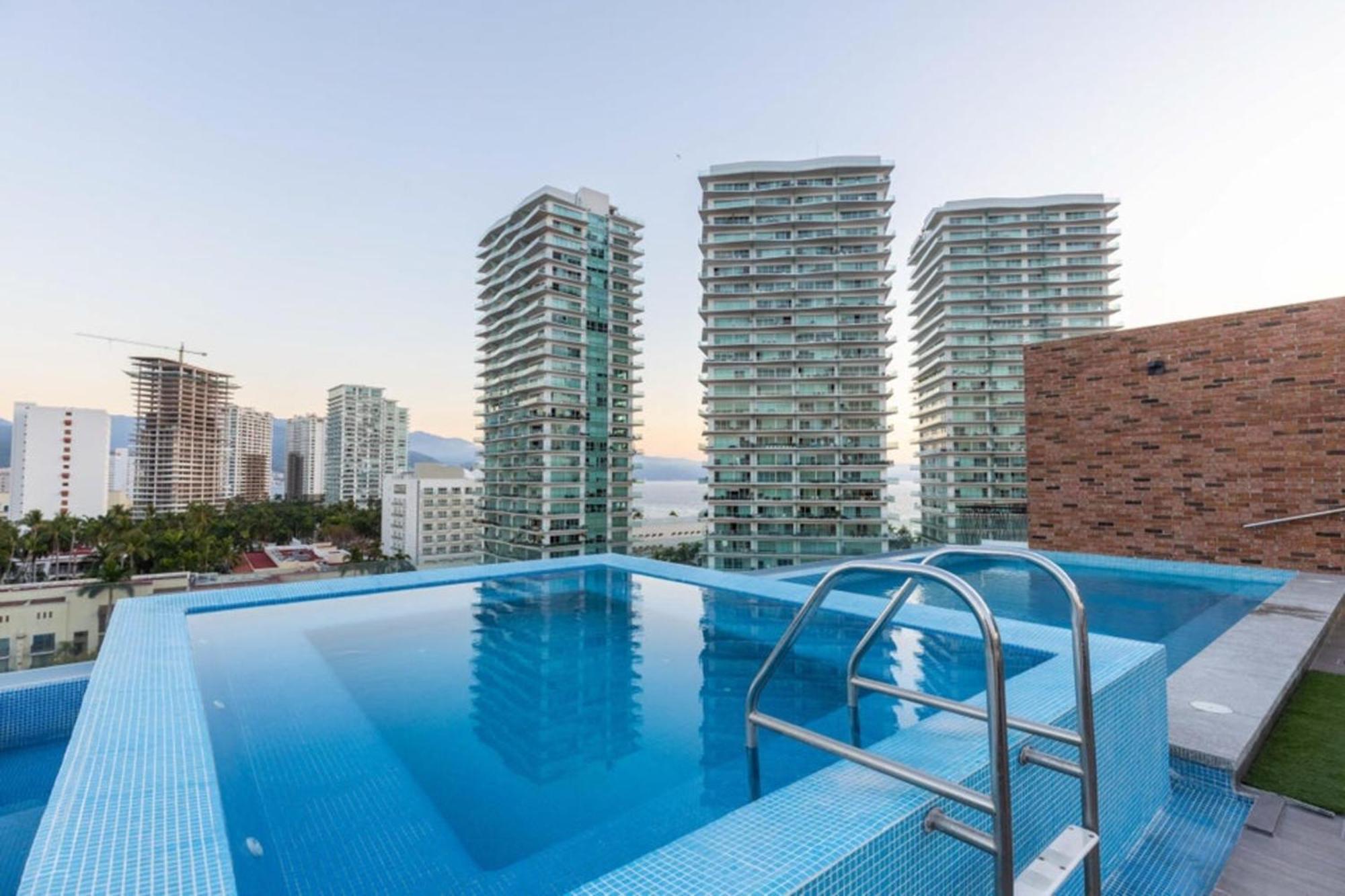 3 Adults Or 2 Adults 2 Kids 1 Block From Ocean Puerto Vallarta