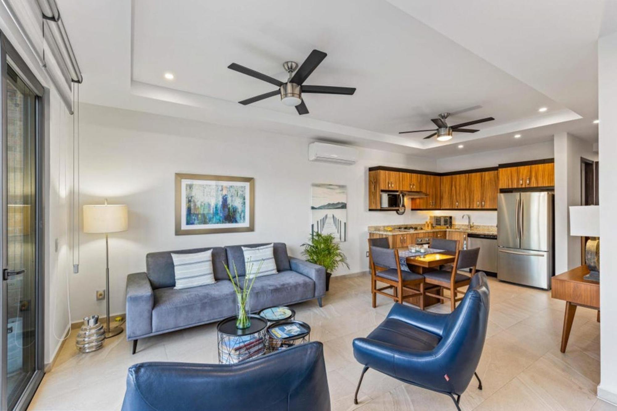 3 Adults Or 2 Adults 2 Kids 1 Block From Ocean Apartamento Puerto Vallarta