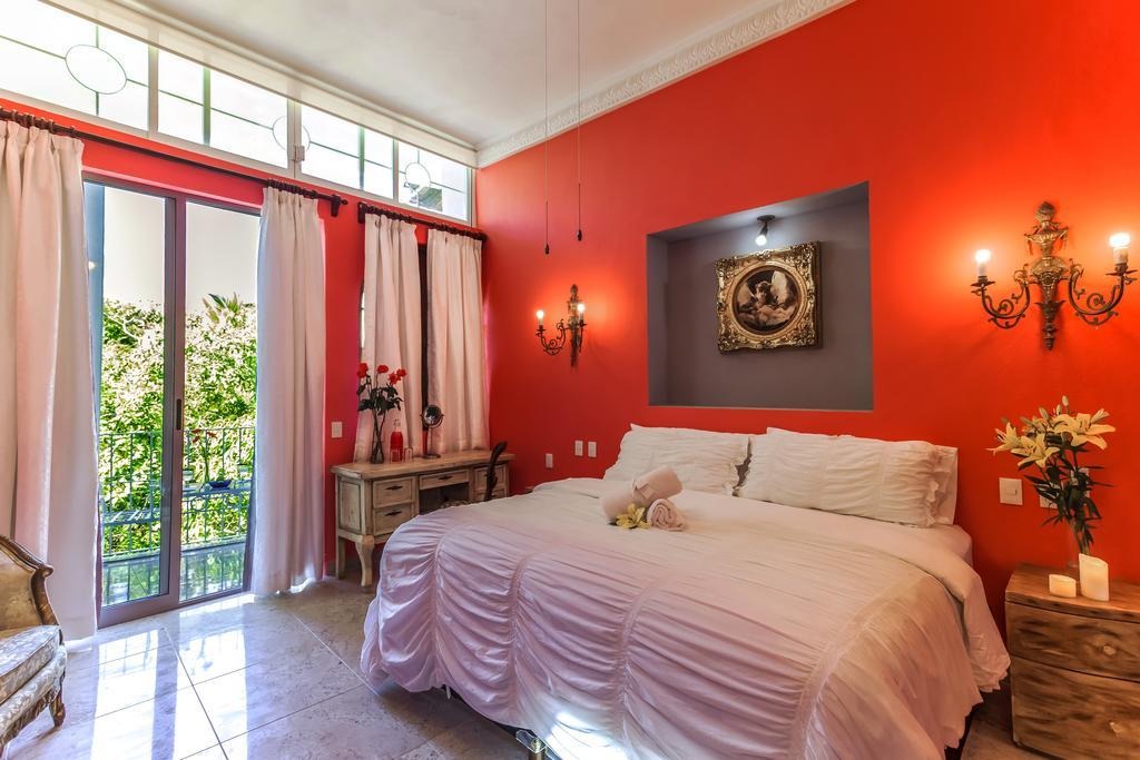 Garlands Del Rio Riverside Boutique Bed and breakfast
