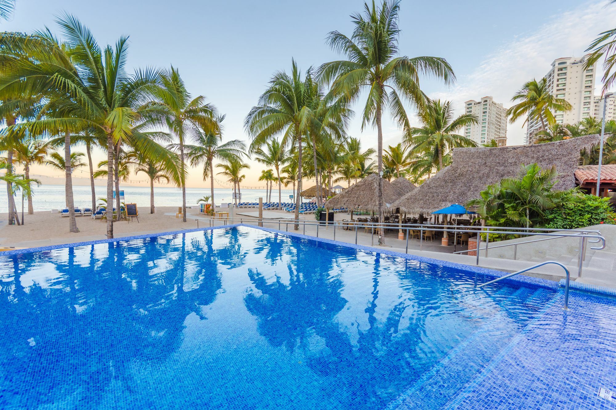 Friendly Vallarta Familiar 3*