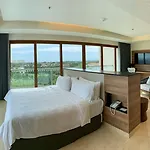 Holiday Inn&Suites - Puerto Vallarta Marina&Golf, an IHG Hotel