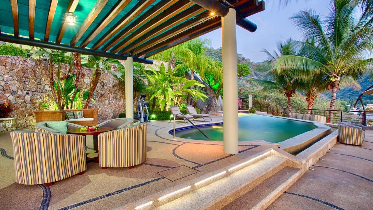 Luna With Two King Size Beds, With Walk Out Terrace Overlooking The