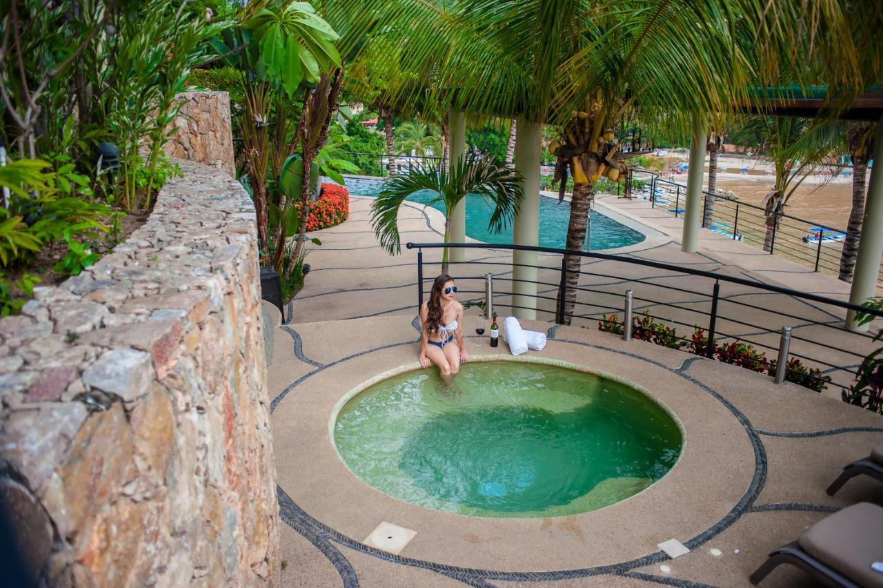 Luna With Two King Size Beds, With Walk Out Terrace Overlooking The *