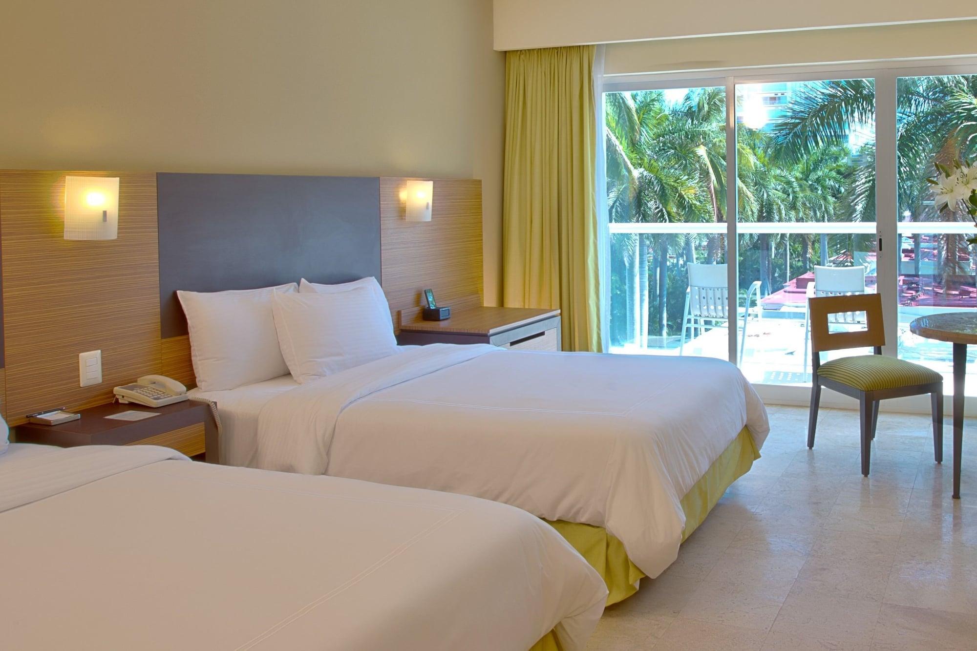 Resort Krystal Grand Puerto Vallarta