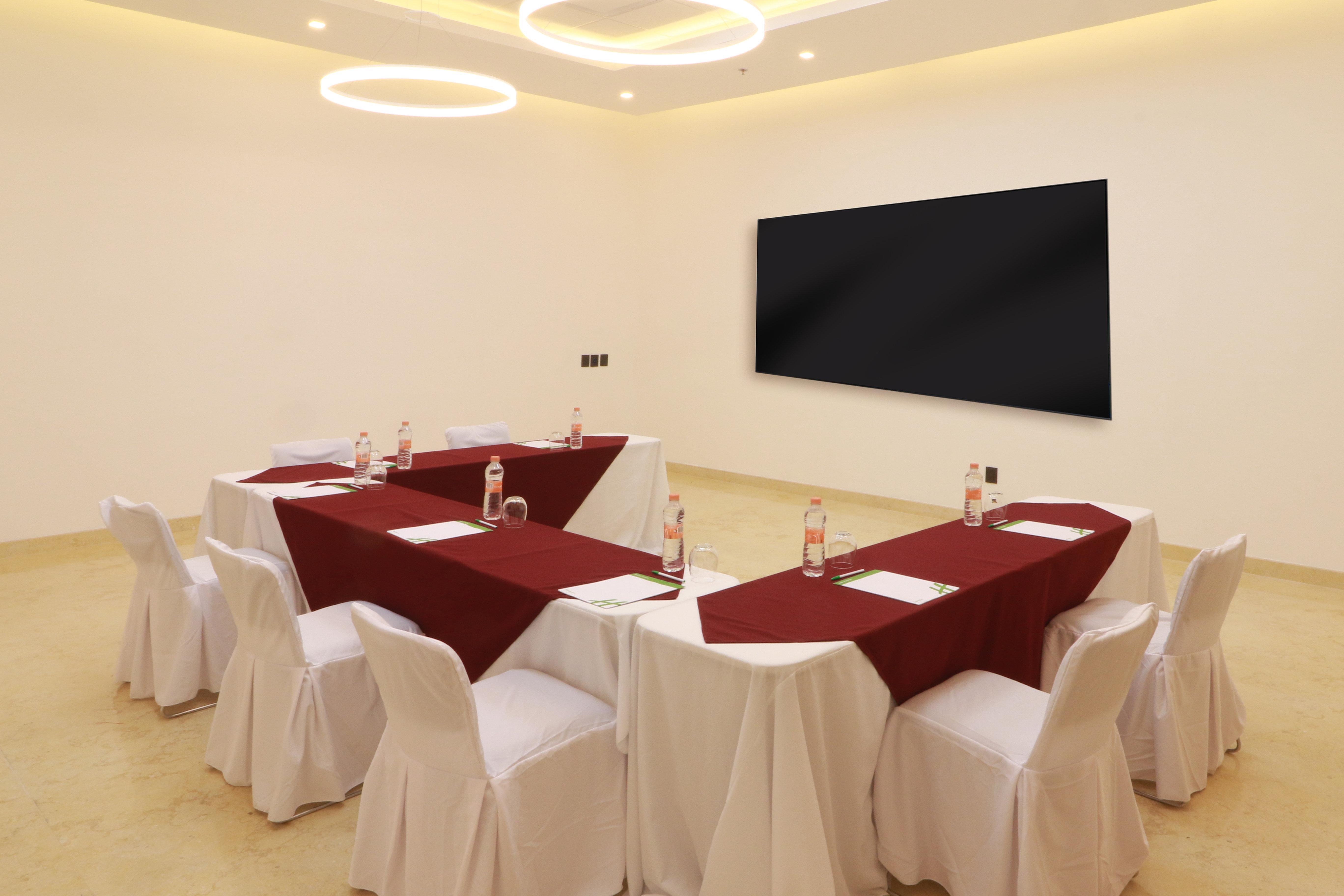 Hotel Inn&suites - Marina&golf, An Ihg