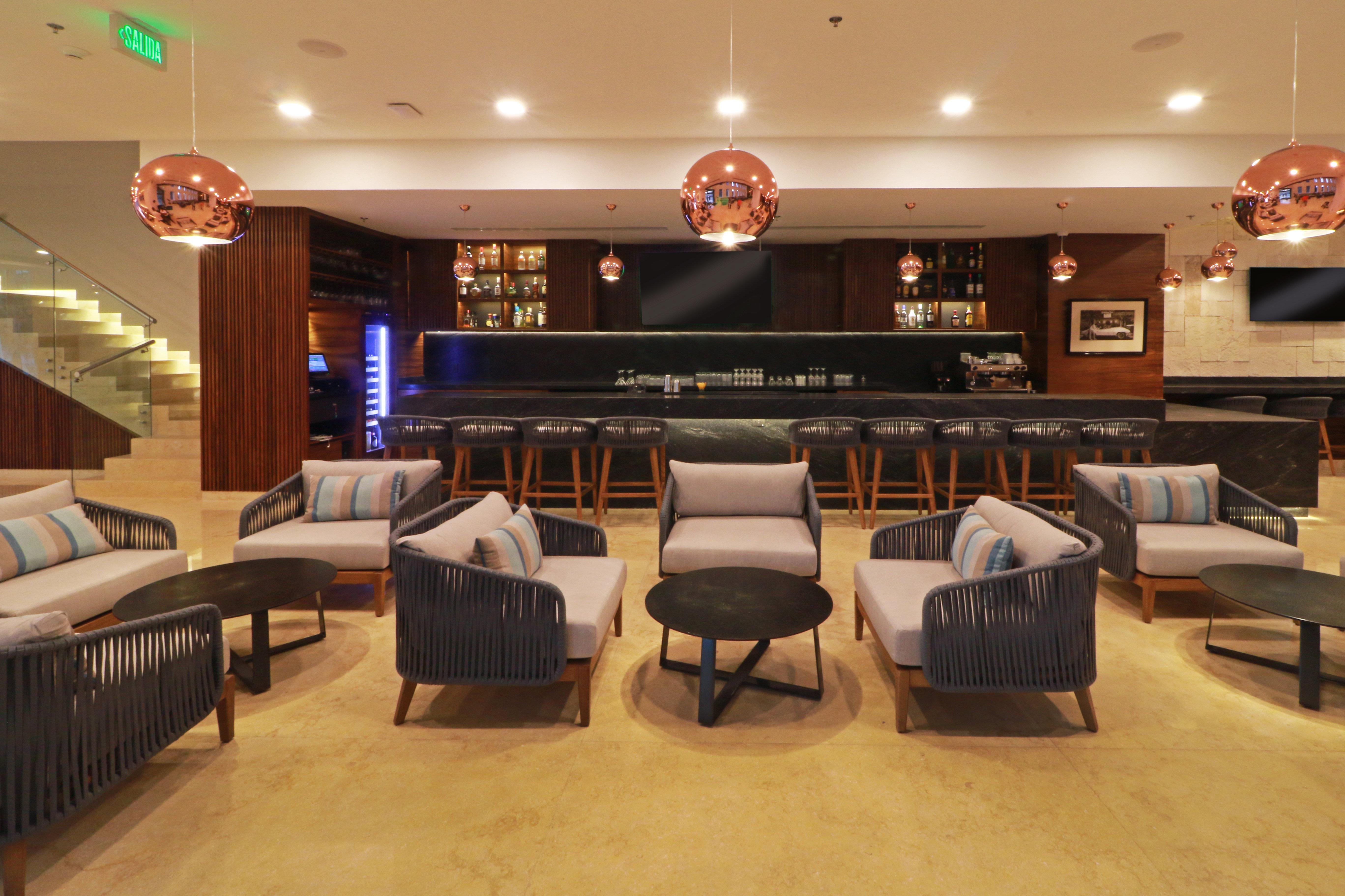 Inn&suites - Marina&golf, An Ihg