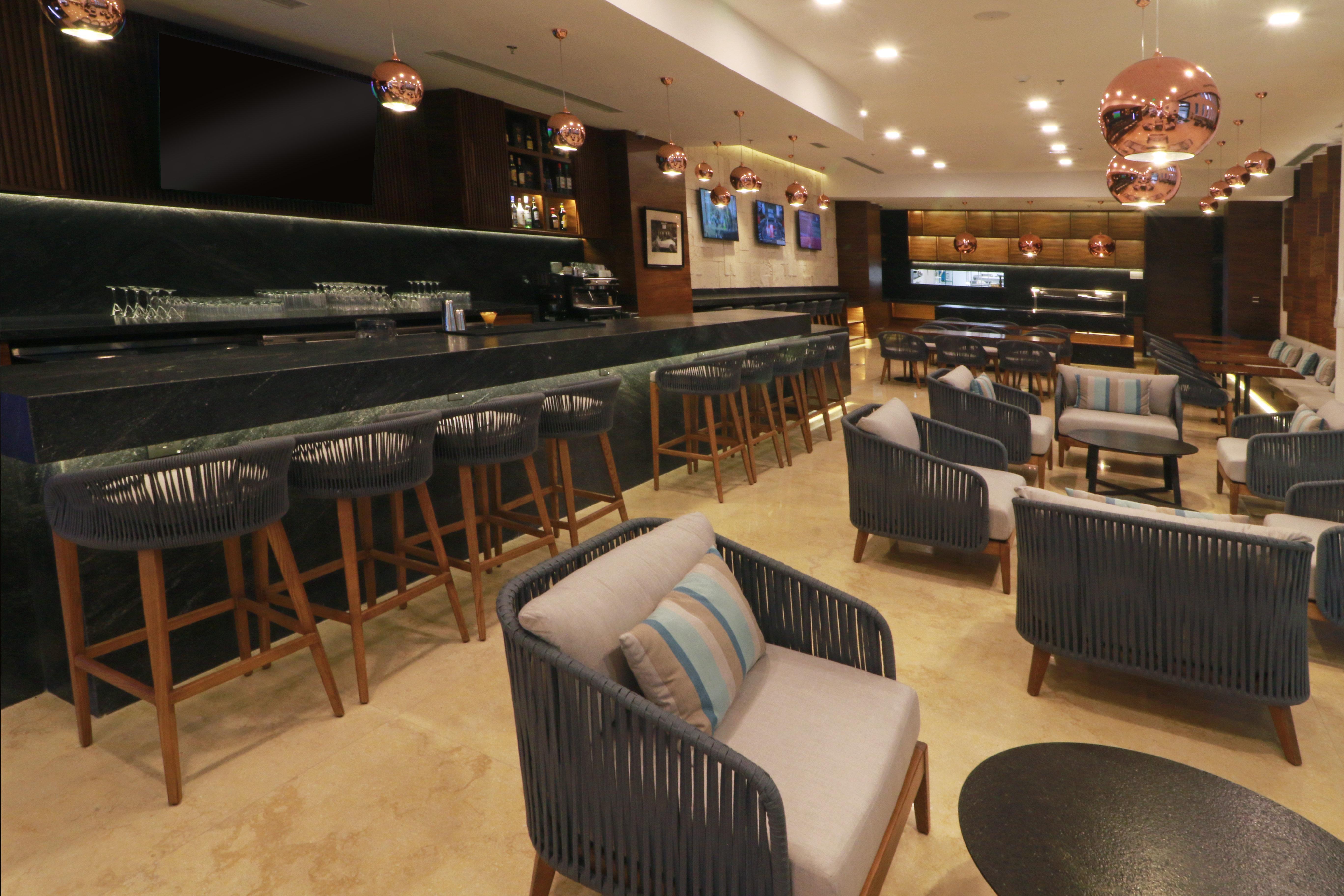 Inn&suites - Marina&golf, An Ihg