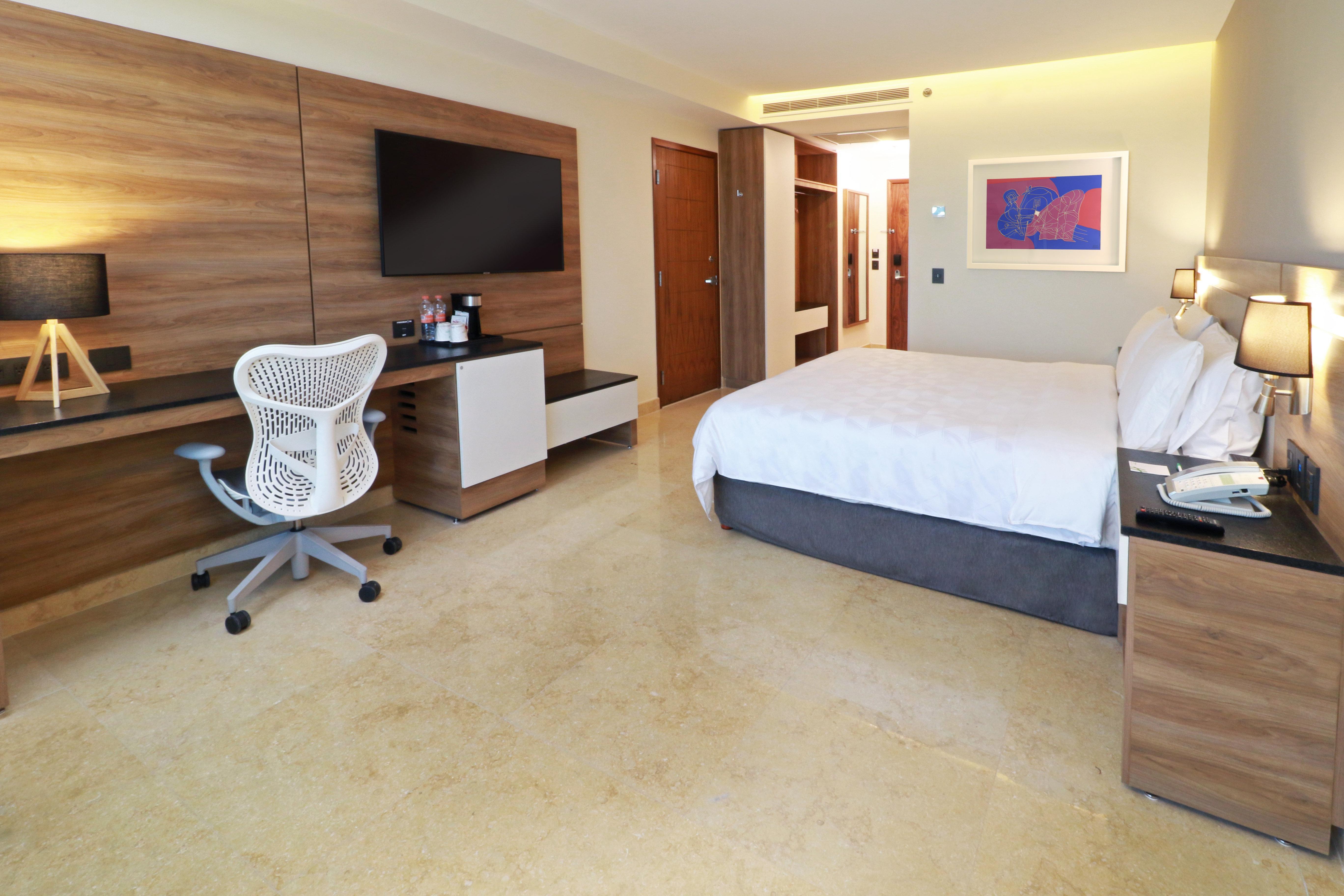 Inn&suites - Marina&golf, An Ihg 3* Puerto Vallarta