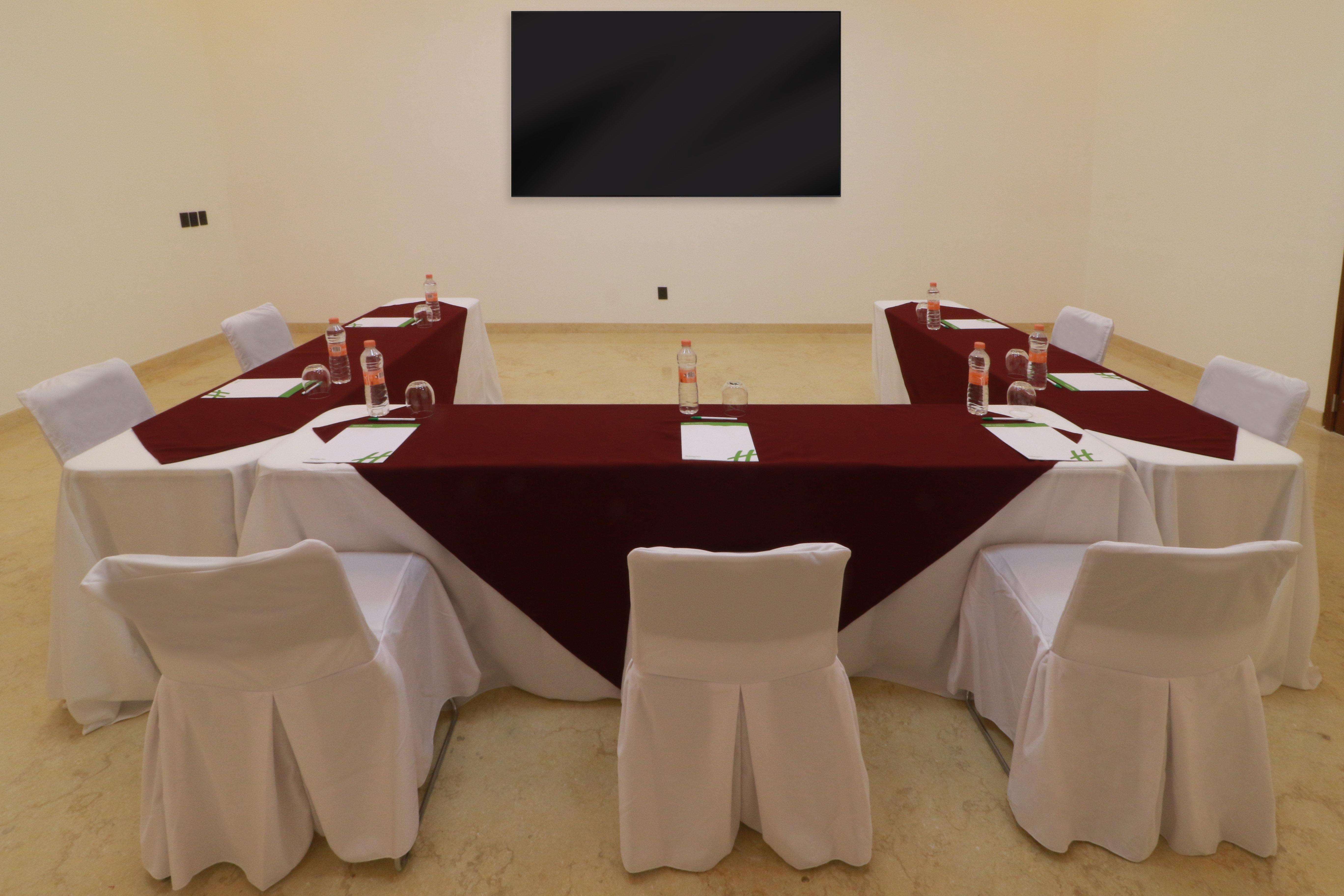 Inn&suites - Marina&golf, An Ihg Hotel 3*