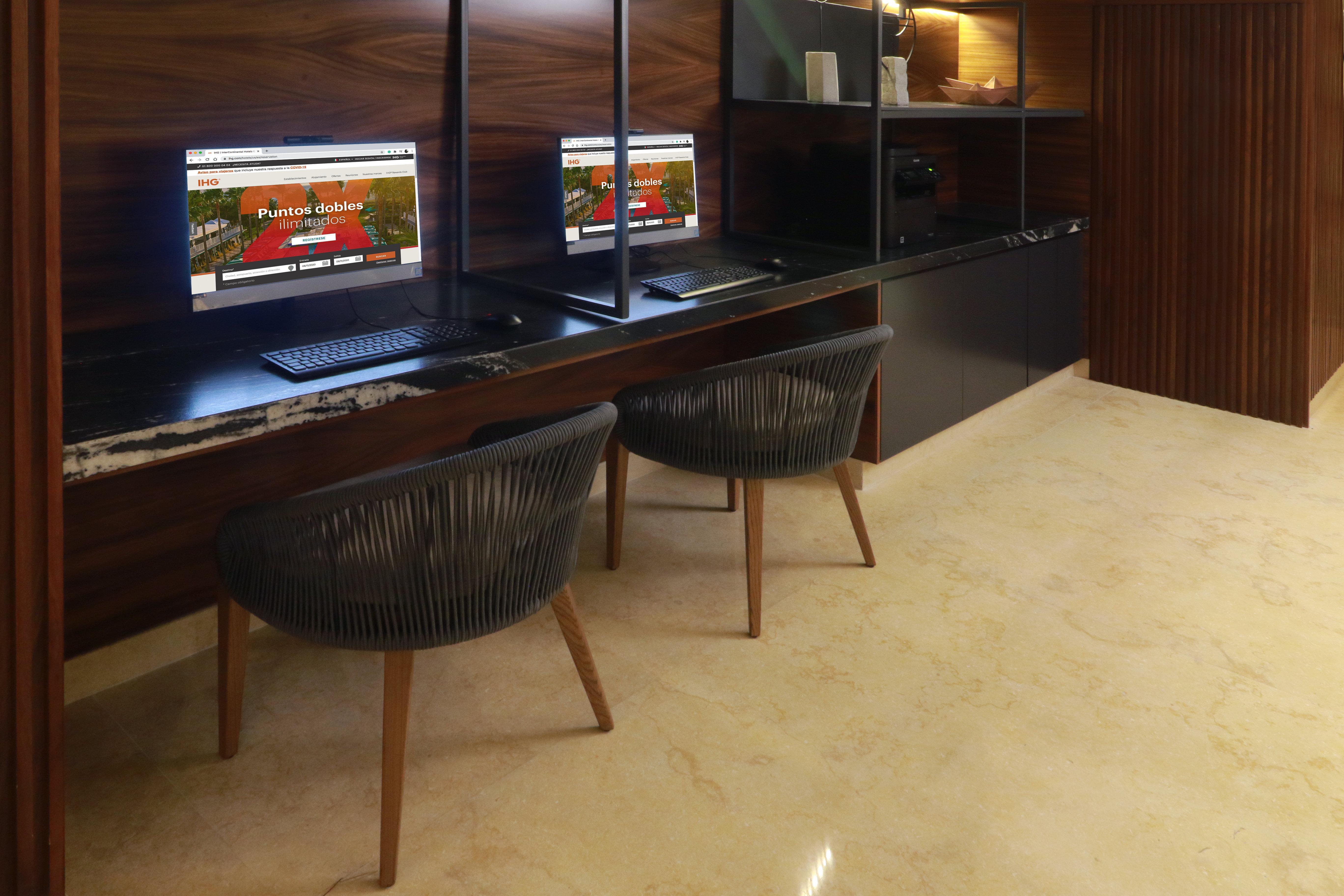 Inn&suites - Marina&golf, An Ihg Puerto Vallarta