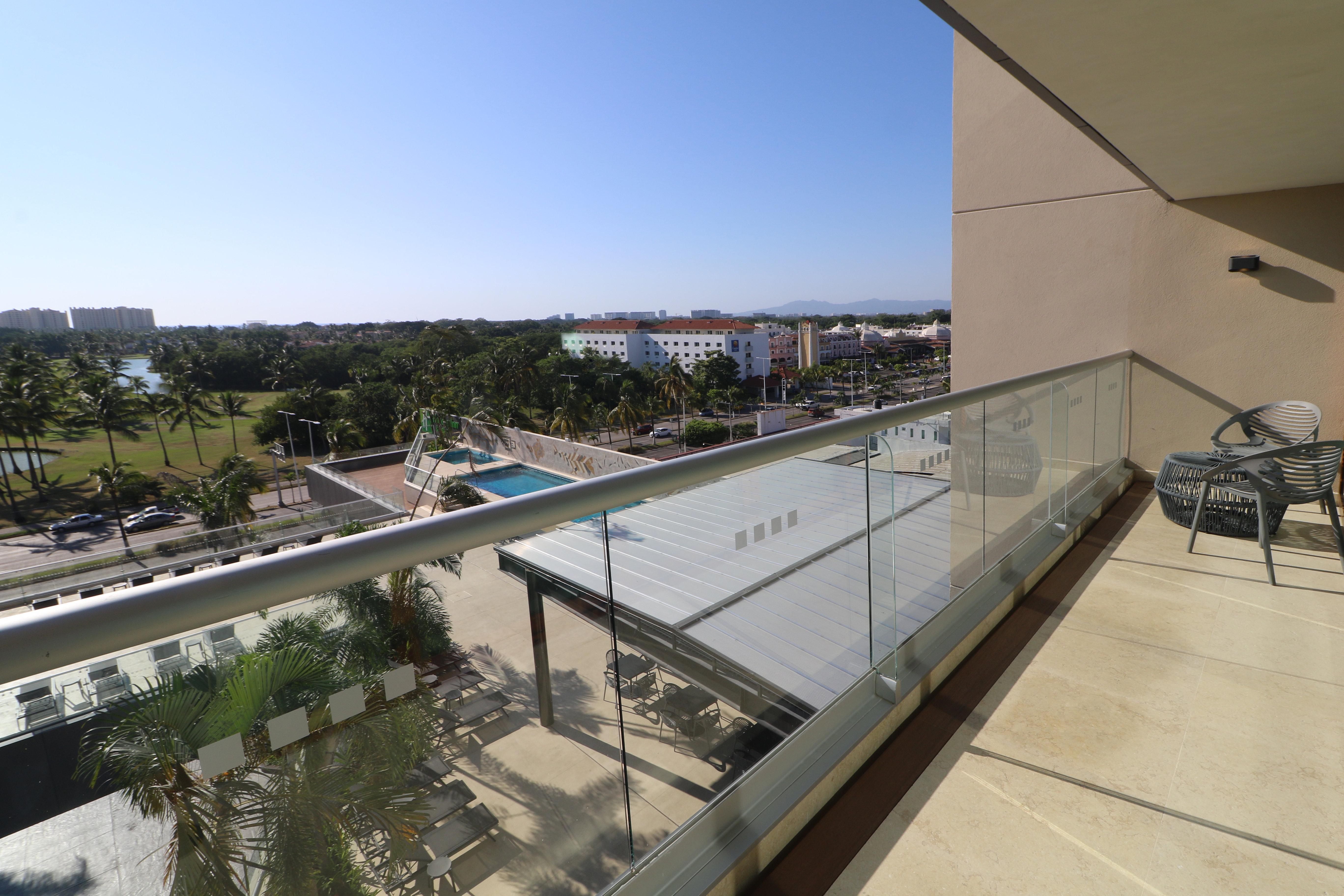 Inn&suites - Marina&golf, An Ihg Hotel