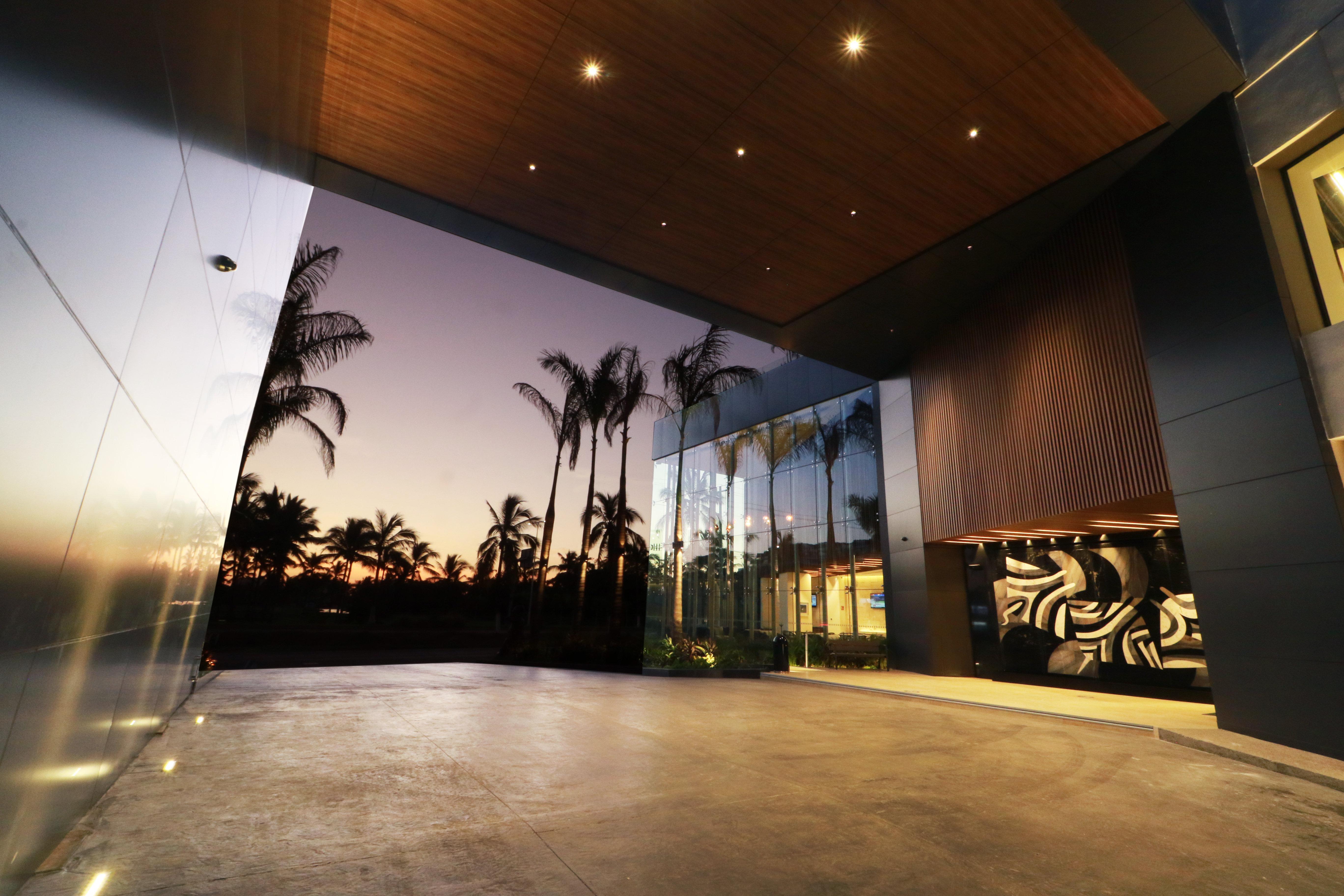 Inn&suites - Marina&golf, An Ihg