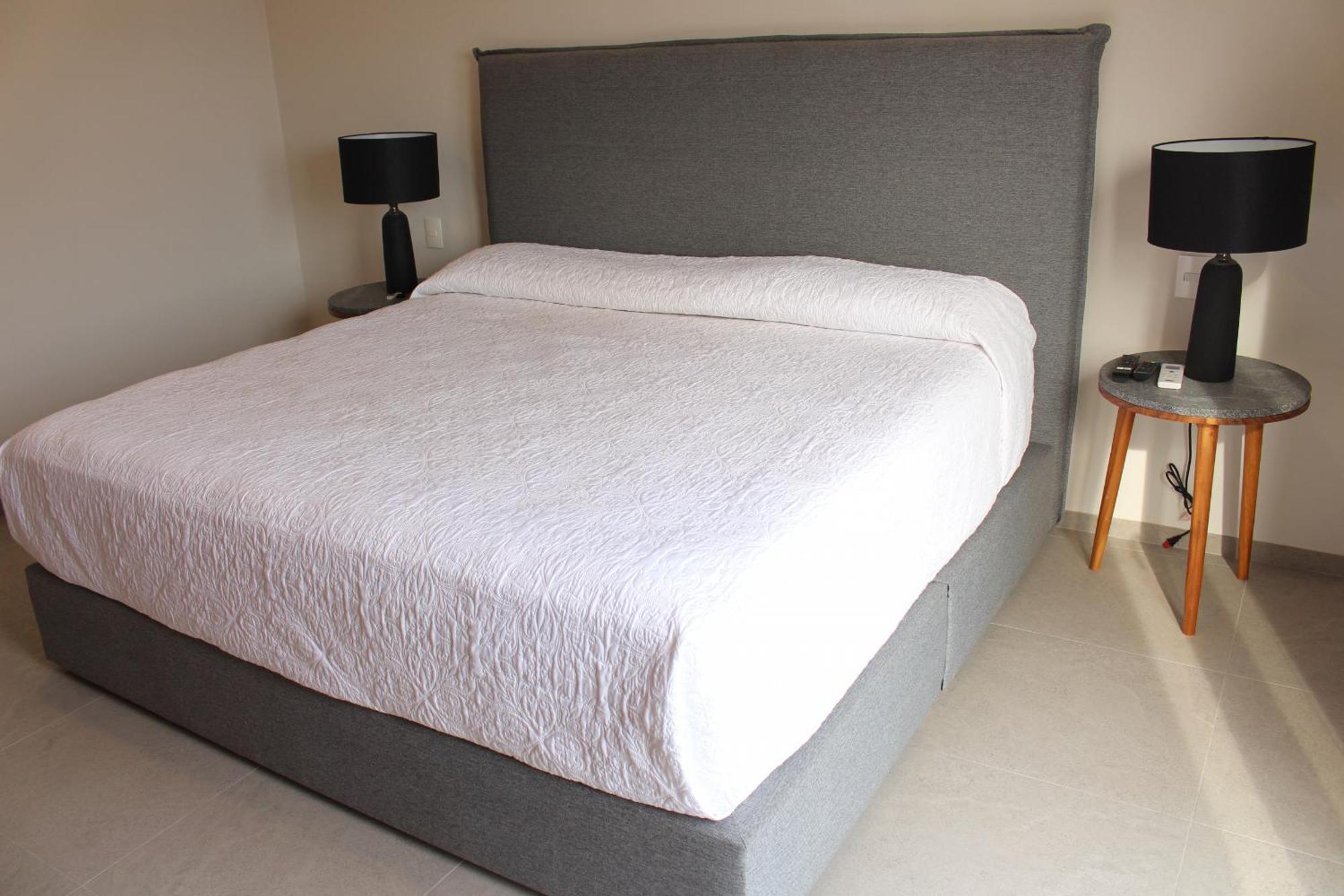 105 Downtown, Rooftop - Ocean View Apartamento