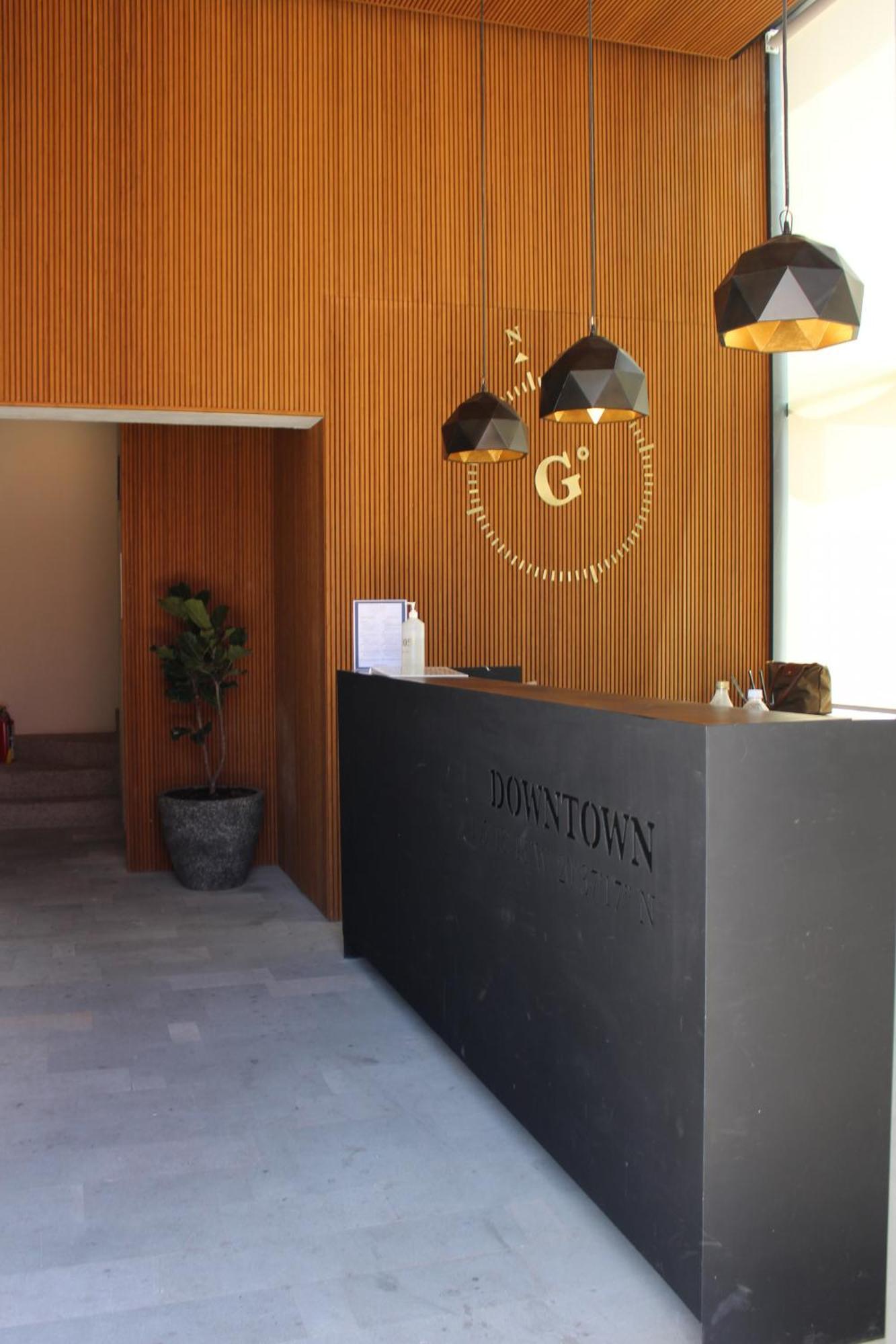 105 Downtown, Rooftop - Ocean View Apartamento