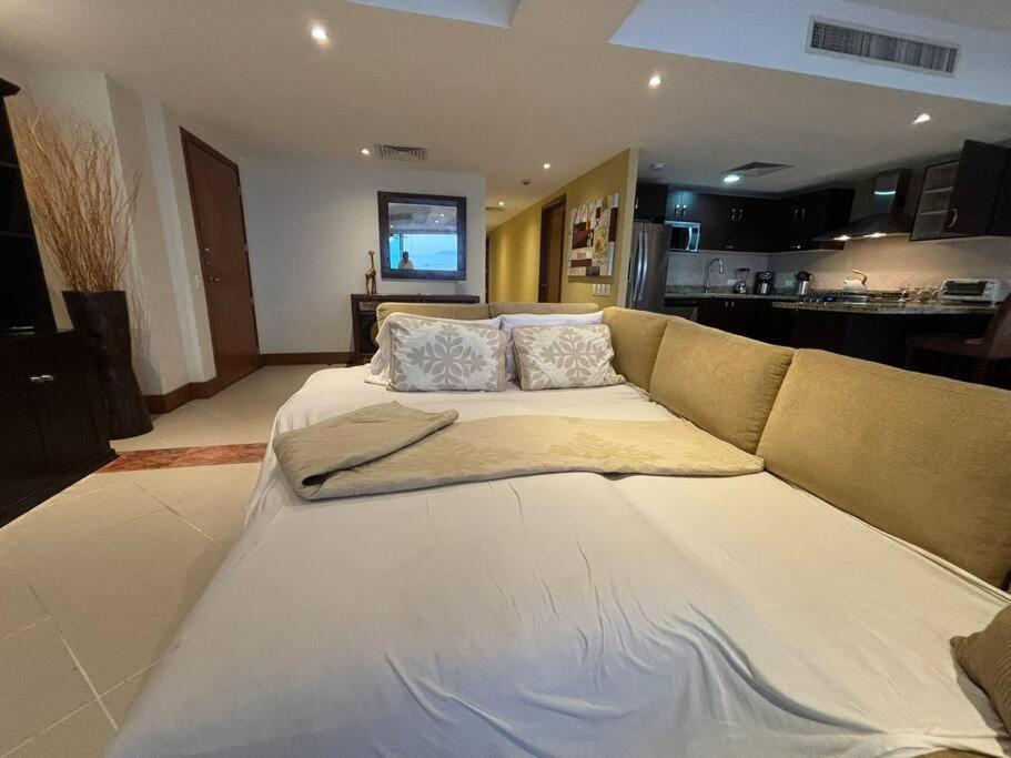 Grand V Front Torre 2000 Apartamento Puerto Vallarta
