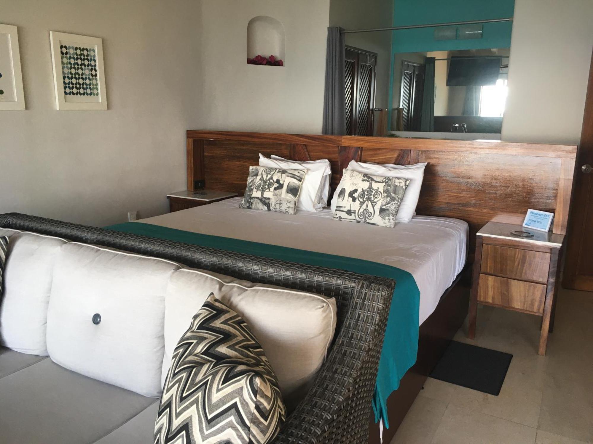 Tules King Hotel 4*