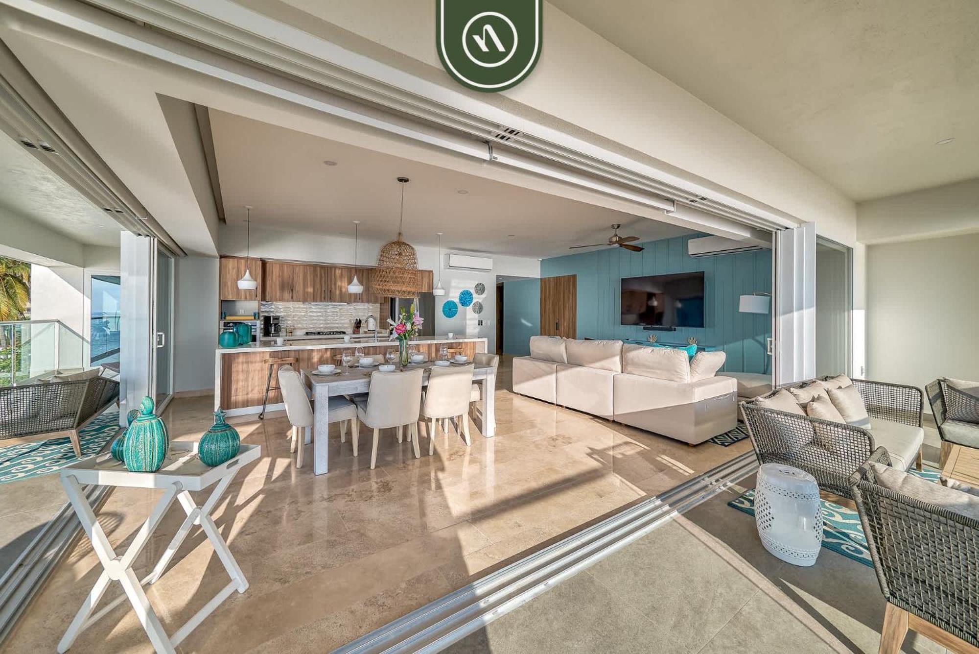 Luxury 4 Bedroom Right Next To The - Pools Apartment *