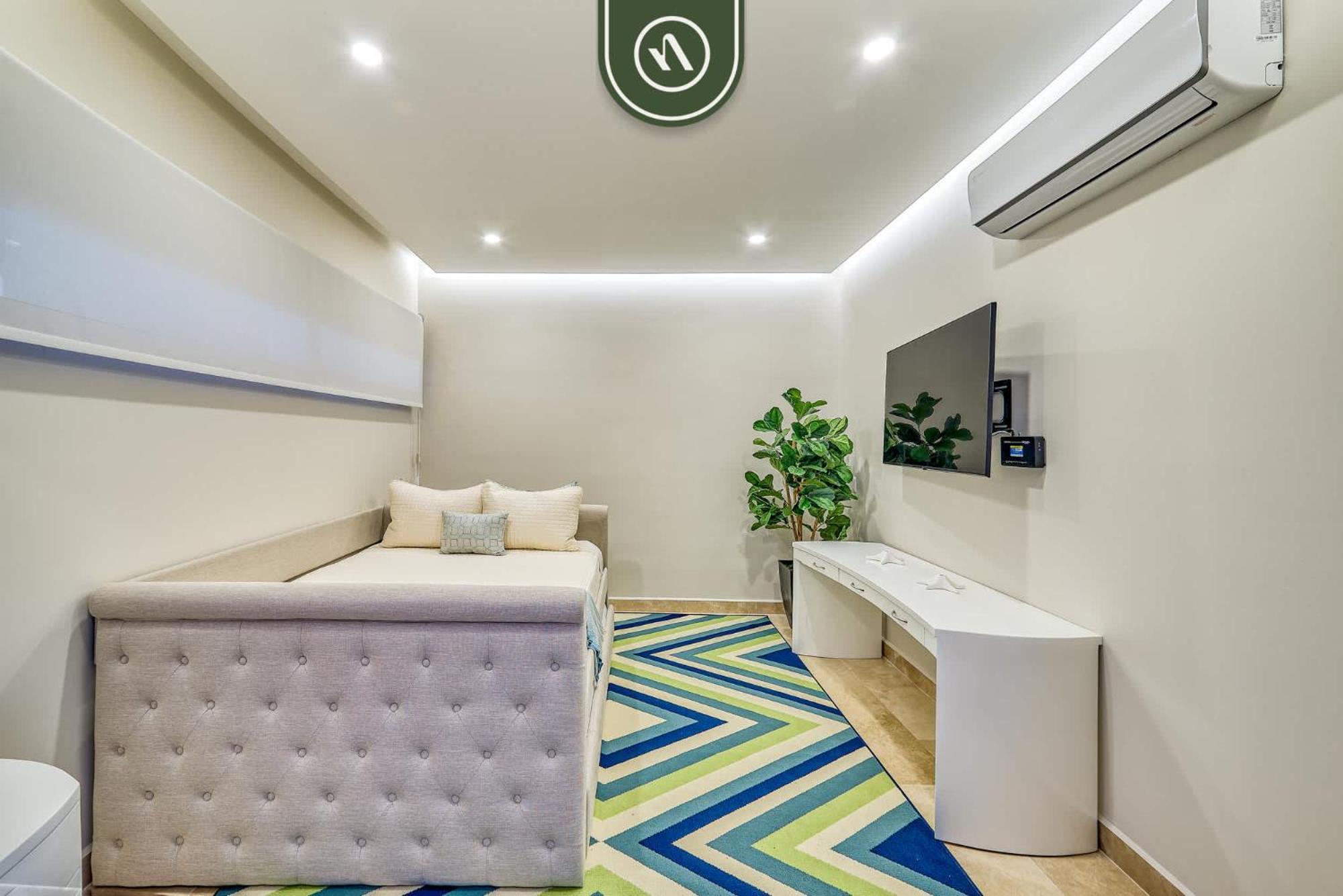 Apartment Luxury 4 Bedroom Right Next To The - Pools