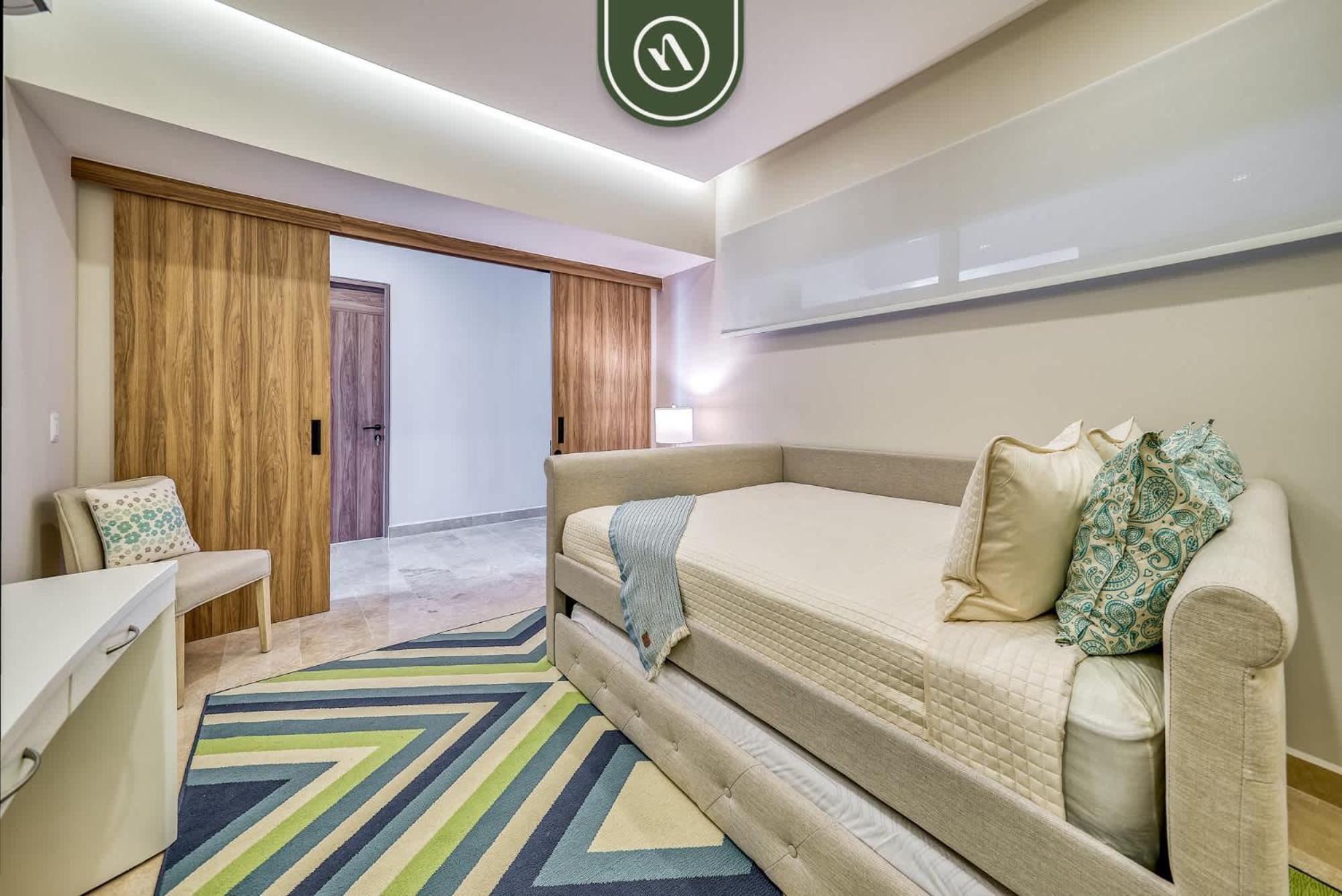 Apartment Luxury 4 Bedroom Right Next To The - Pools